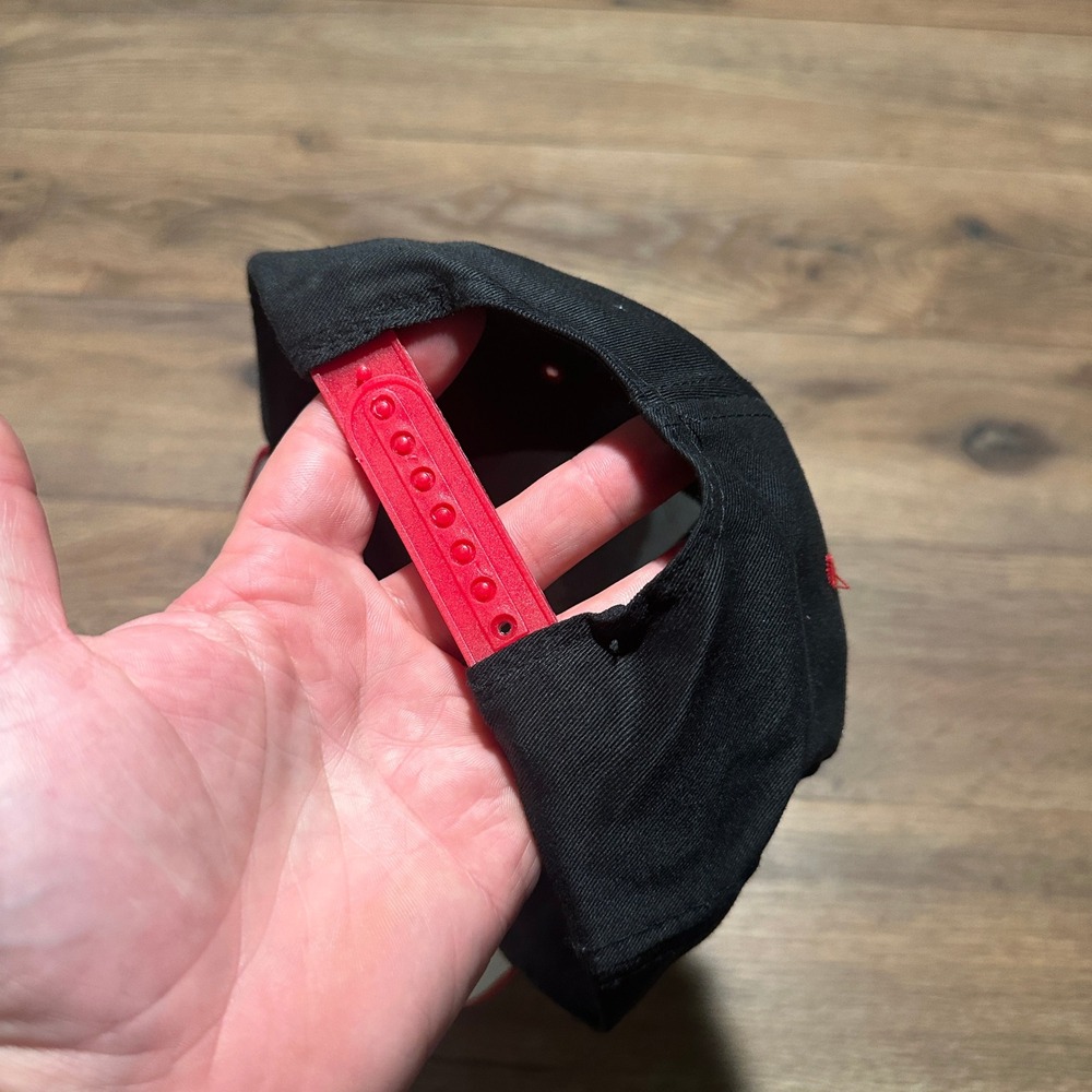 Vintage Logo 7 Chicago Bulls‎ Black Red Snapback Hat Mens OSFA NBA Basketball - Picture 2 of 5